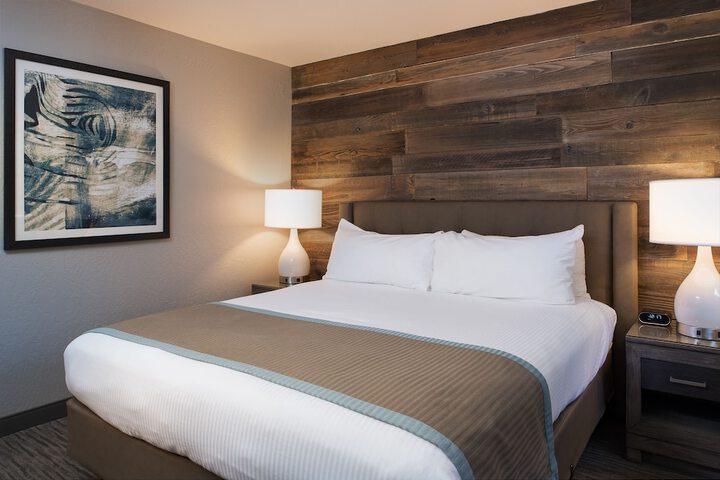 Hotel Azure
