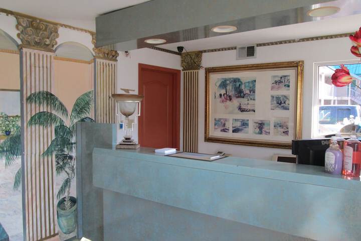 Hotel Interior 4 of 19