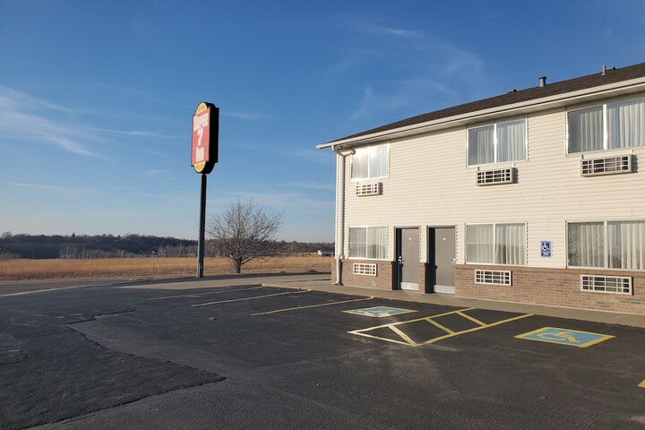 Hotel 3 of 59