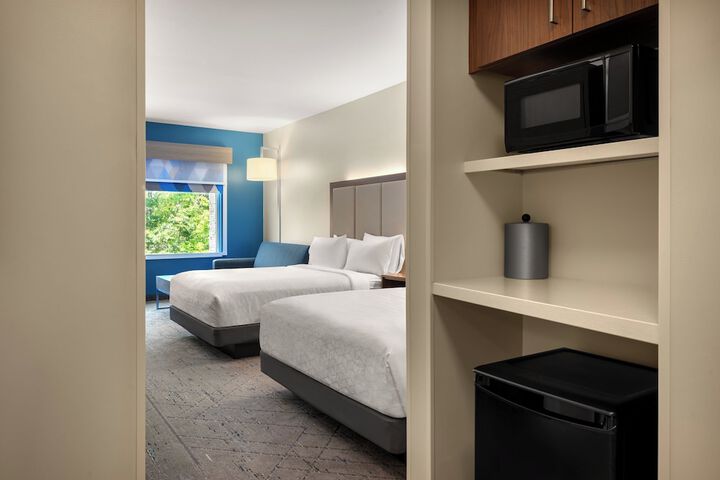 Holiday Inn Express Queensbury - Lake George Area by IHG