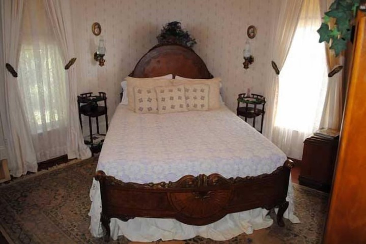 Room 16 of 29