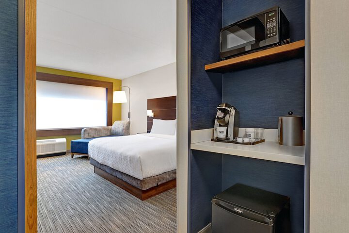 Holiday Inn Express Kingston West by IHG