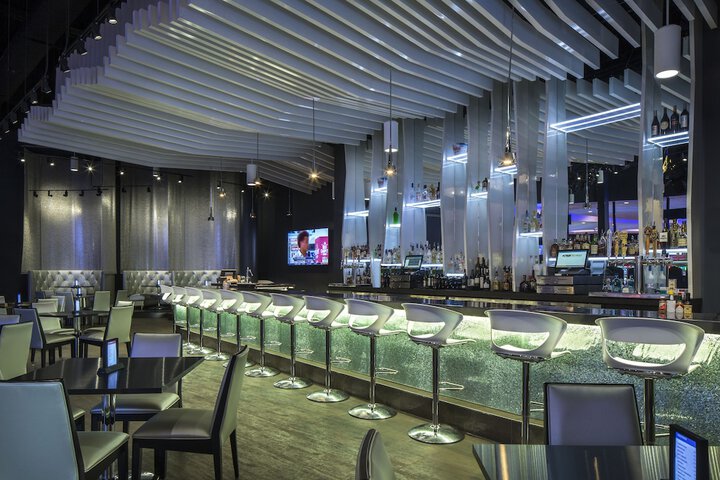 Lounge 19 of 26
