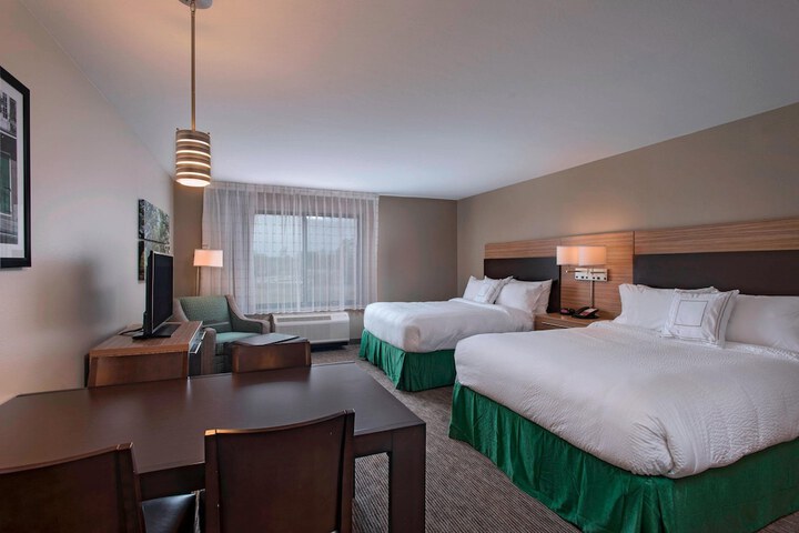 Room 27 of 42