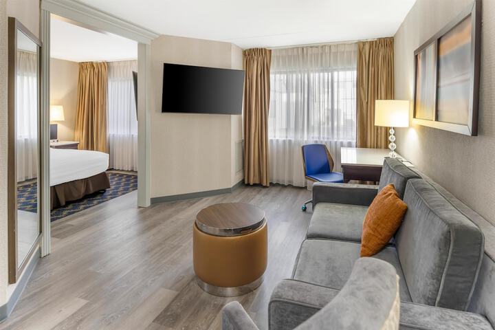 Best Western Plus Miamisburg-Dayton Suites Banquets & Hotel