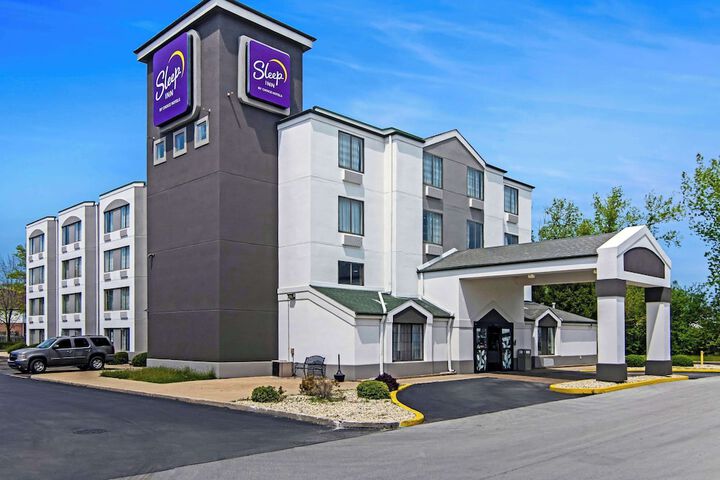 Hotel 2 of 34