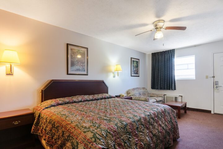 Room 30 of 43