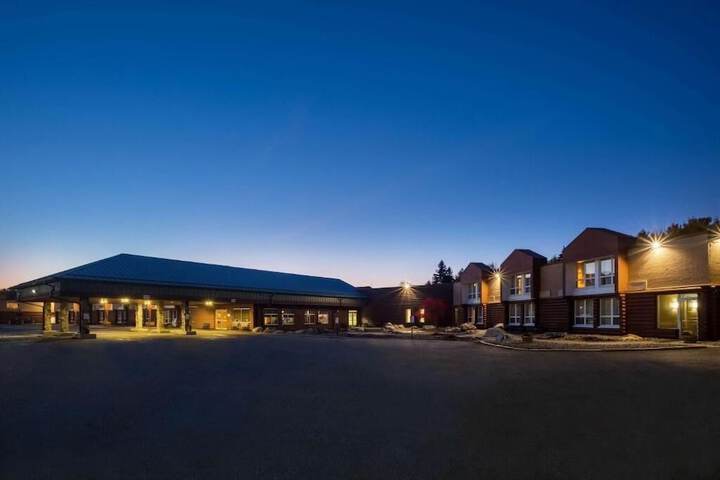 Hotel 2 of 14