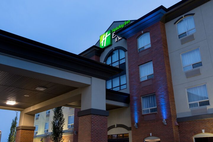 Hotel 8 of 107