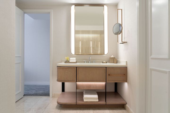 The Ritz-Carlton Dallas Las Colinas