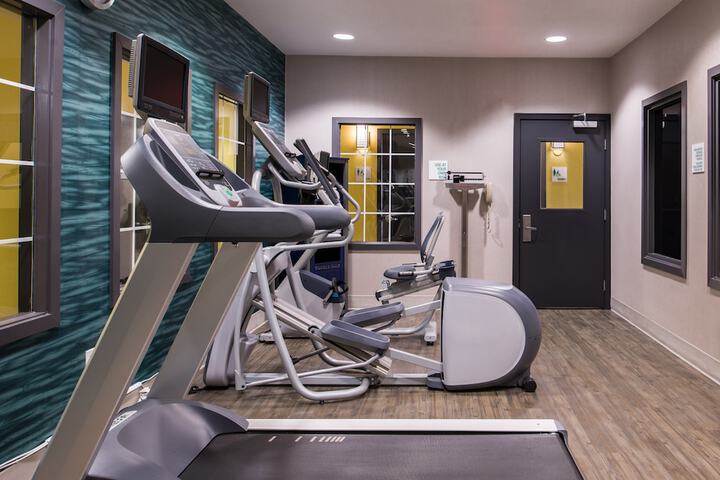 Holiday Inn & Suites Dallas-Addison by IHG
