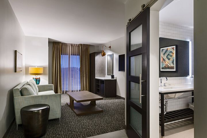 The Southlake Hotel