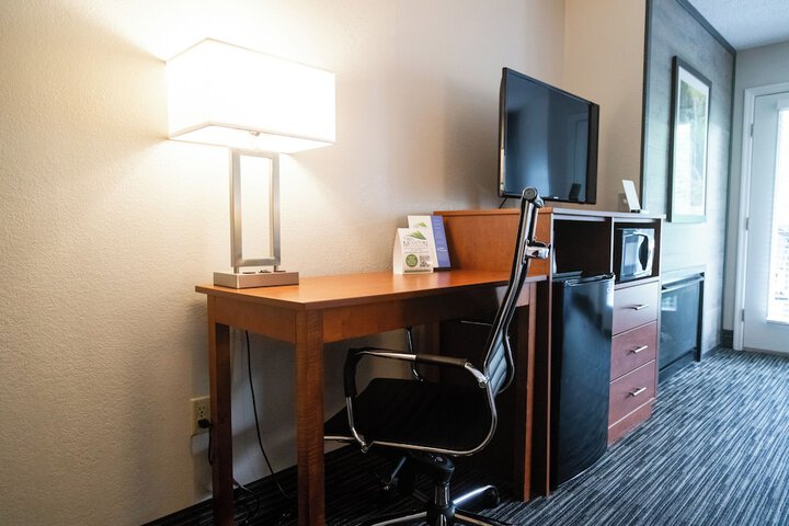 Room 90 of 127
