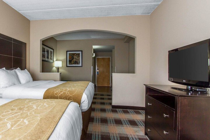 Room 21 of 32