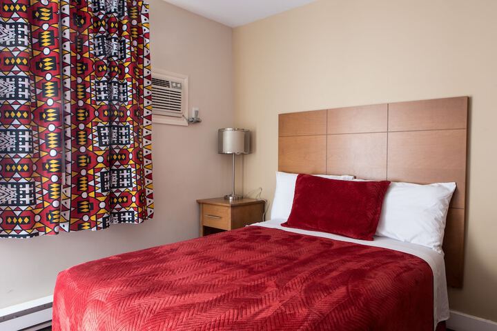 Room 16 of 43
