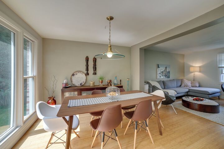 Charming Vacation Rental: 15 Mi to Pittsburgh