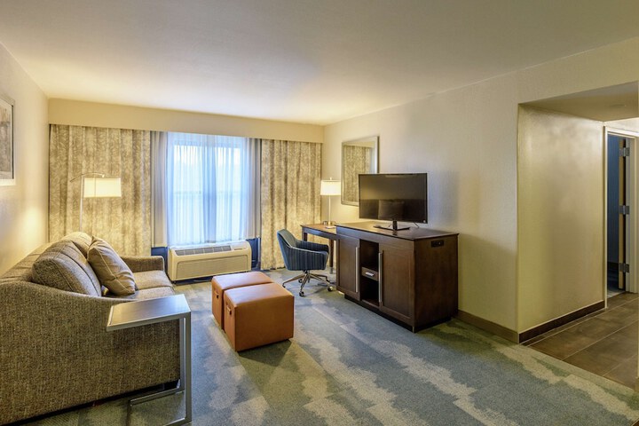 Hampton Inn & Suites Jackson-Coliseum