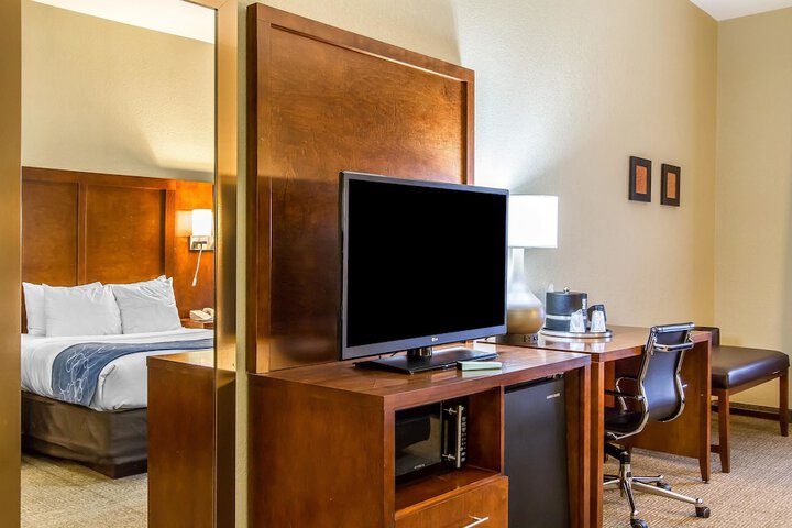 Room 17 of 31