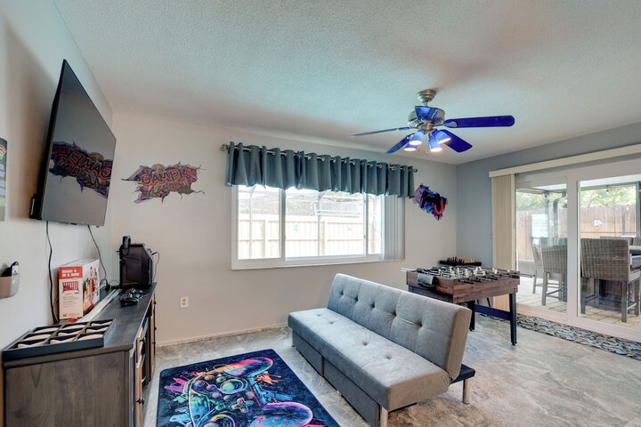 Home Near Werner-boyce & New Port Richey!