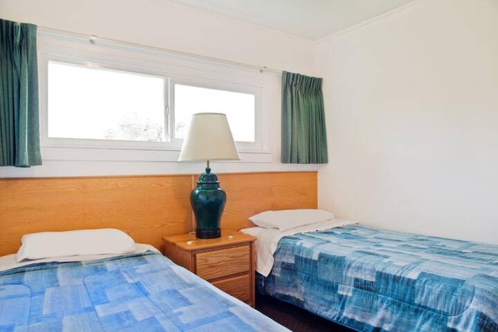 Room 10 of 24