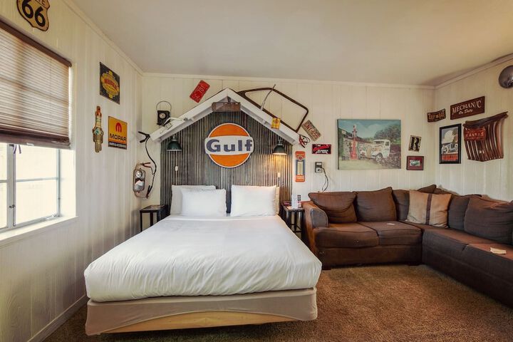 Room 49 of 54