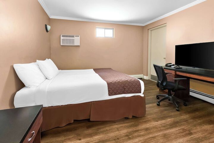 Room 25 of 31