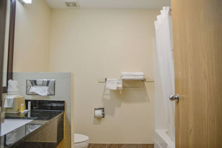 Room 18 of 30