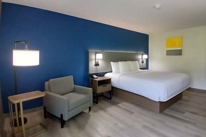 Comfort Inn Marion near Downtown & Blue Ridge PKWY