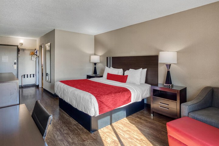 SureStay by Best Western Greenville