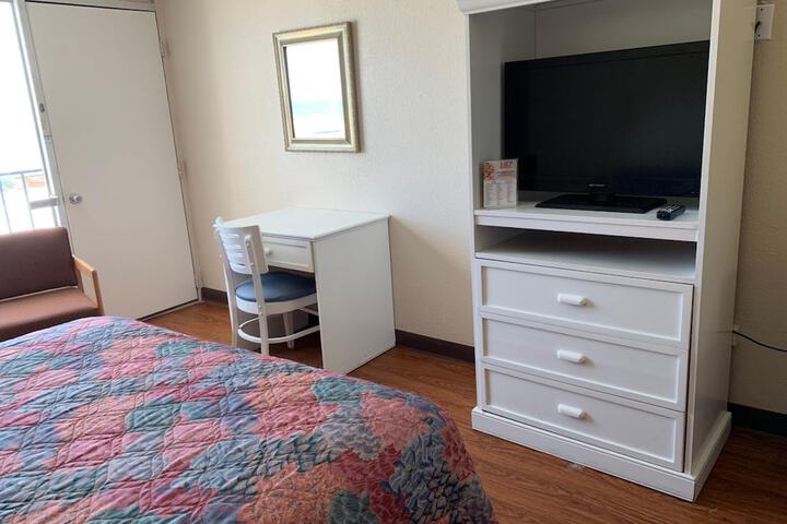 Room 40 of 57
