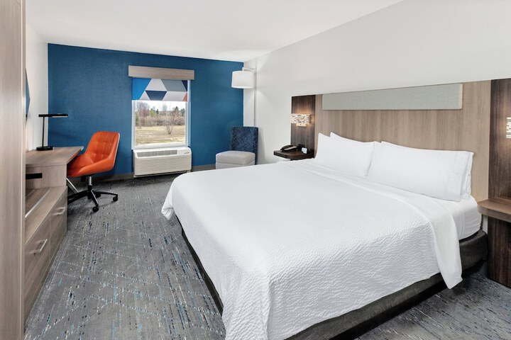 Room 28 of 55