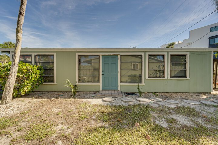 Manasota Key Vacation Rental w / Beach Access!