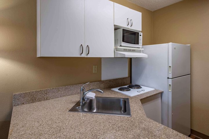 Extended Stay America Suites Edison Raritan Center