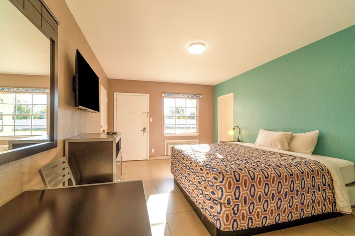 Woodfield Inn & Suites Hotel O Yoakum TX 111