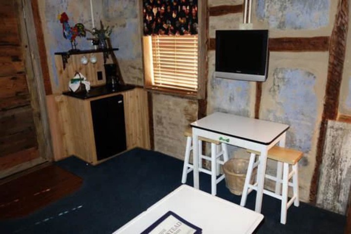 Room 52 of 150