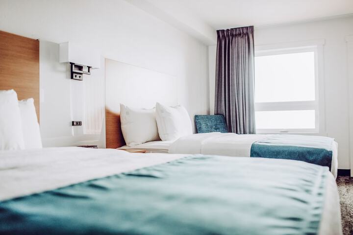 Room 42 of 102