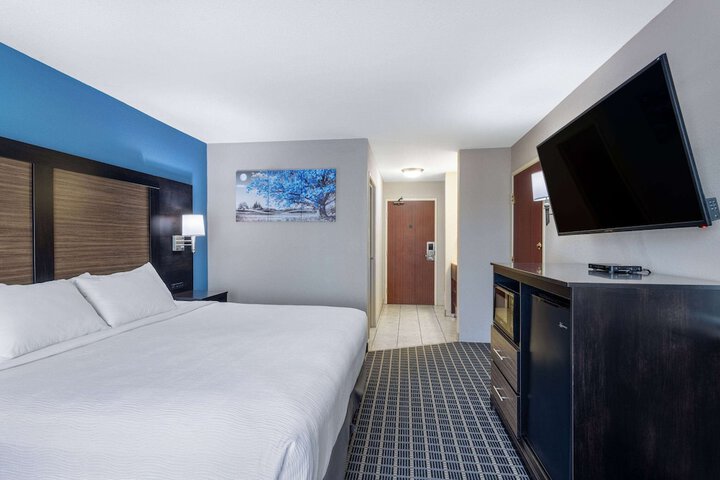 Room 21 of 55