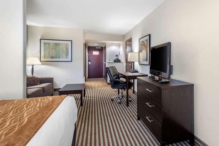 Comfort Inn & Suites Perry I-35