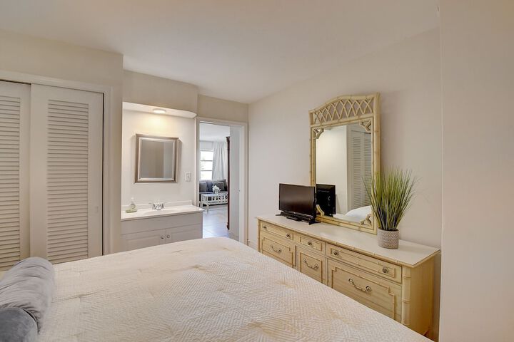Room 73 of 89