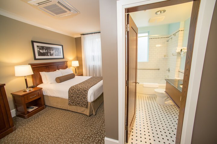 Hume Hotel & Spa