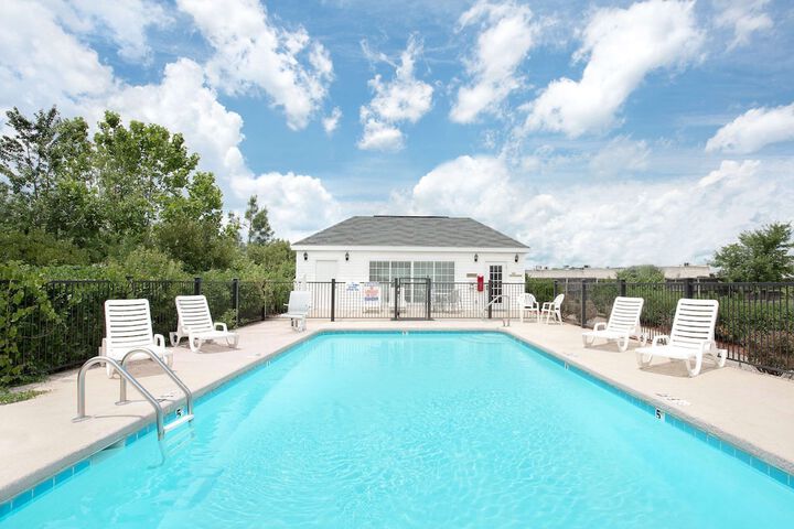 Pool 3 of 15