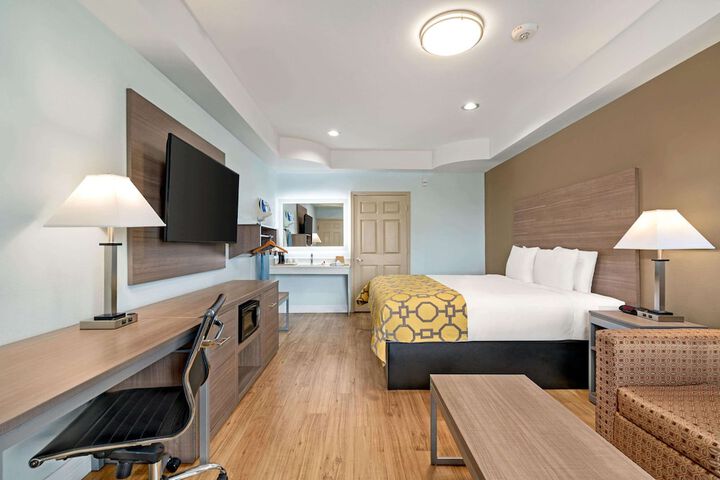Room 28 of 36