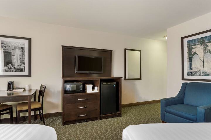 Room 16 of 30