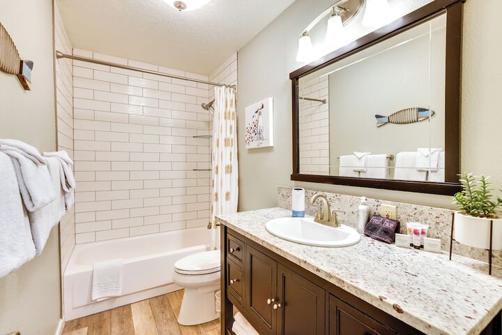 Ski Getaway! Mtn-view Condo Near Keystone Resort