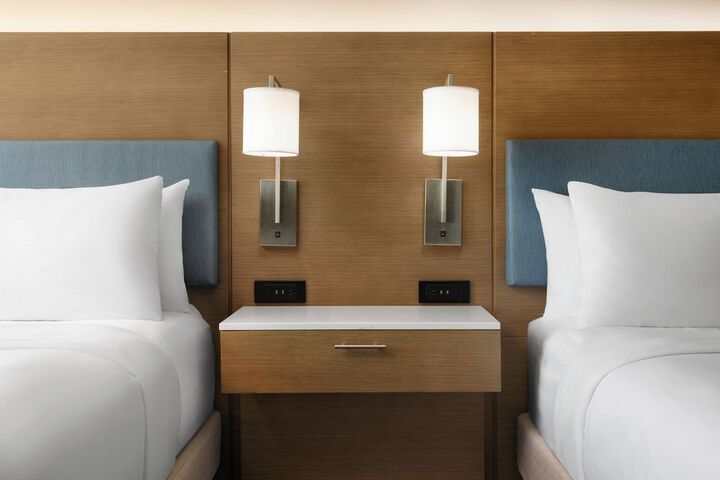 EVEN Hotel Shenandoah - The Woodlands by IHG