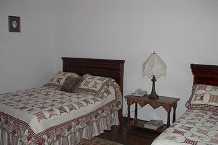Gregory House Country Inn