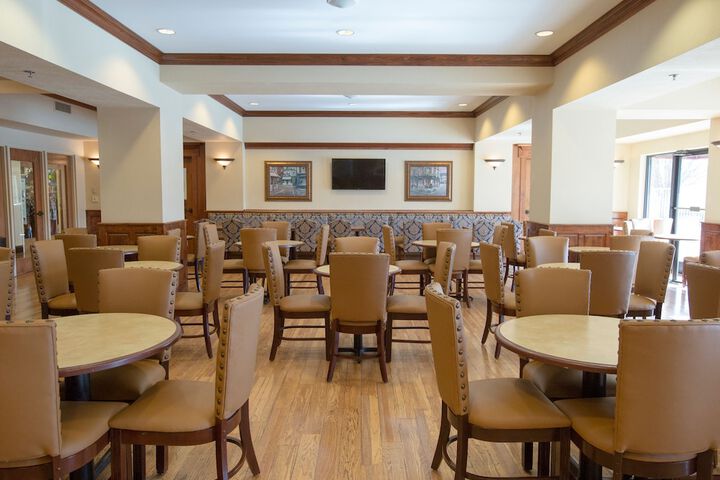 Music Road Resort Hotel and Inn