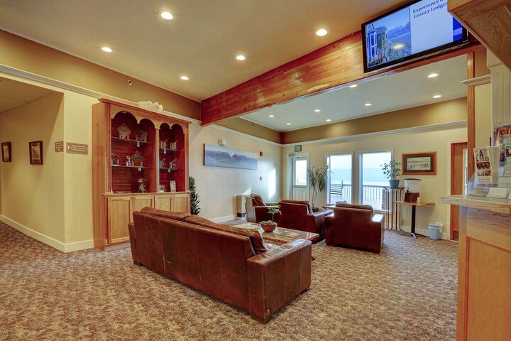 Hotel Interior 12 of 183