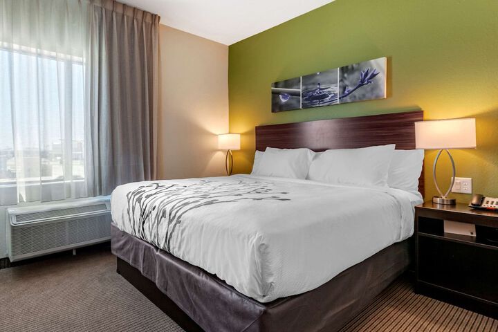 Room 19 of 28