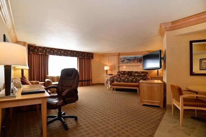 Room 83 of 149